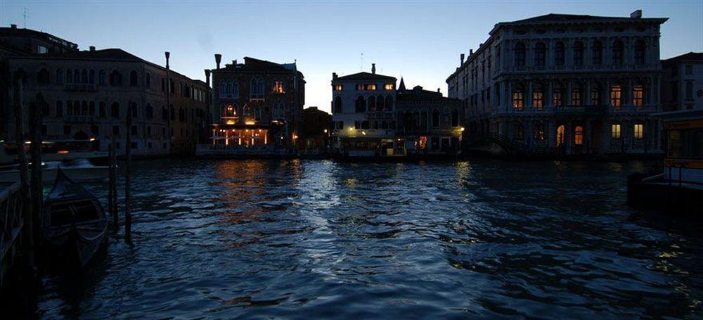 Appartamento Garden Ca' Rezzonico Venedig Exteriör bild