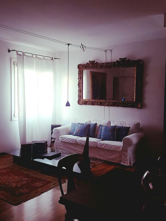 Appartamento Garden Ca' Rezzonico Venedig Rum bild