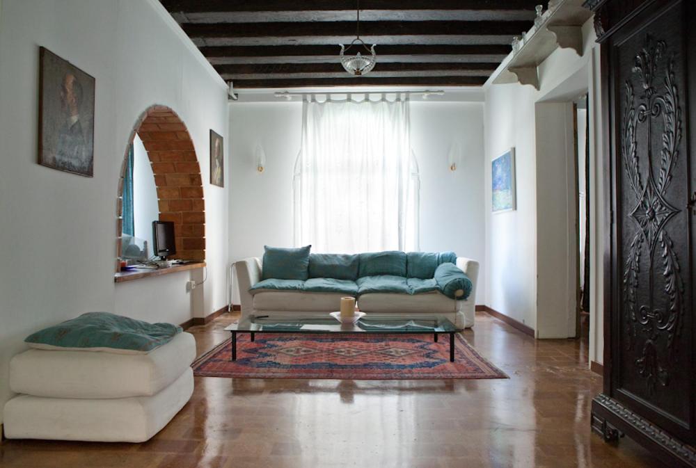 Appartamento Garden Ca' Rezzonico Venedig Rum bild