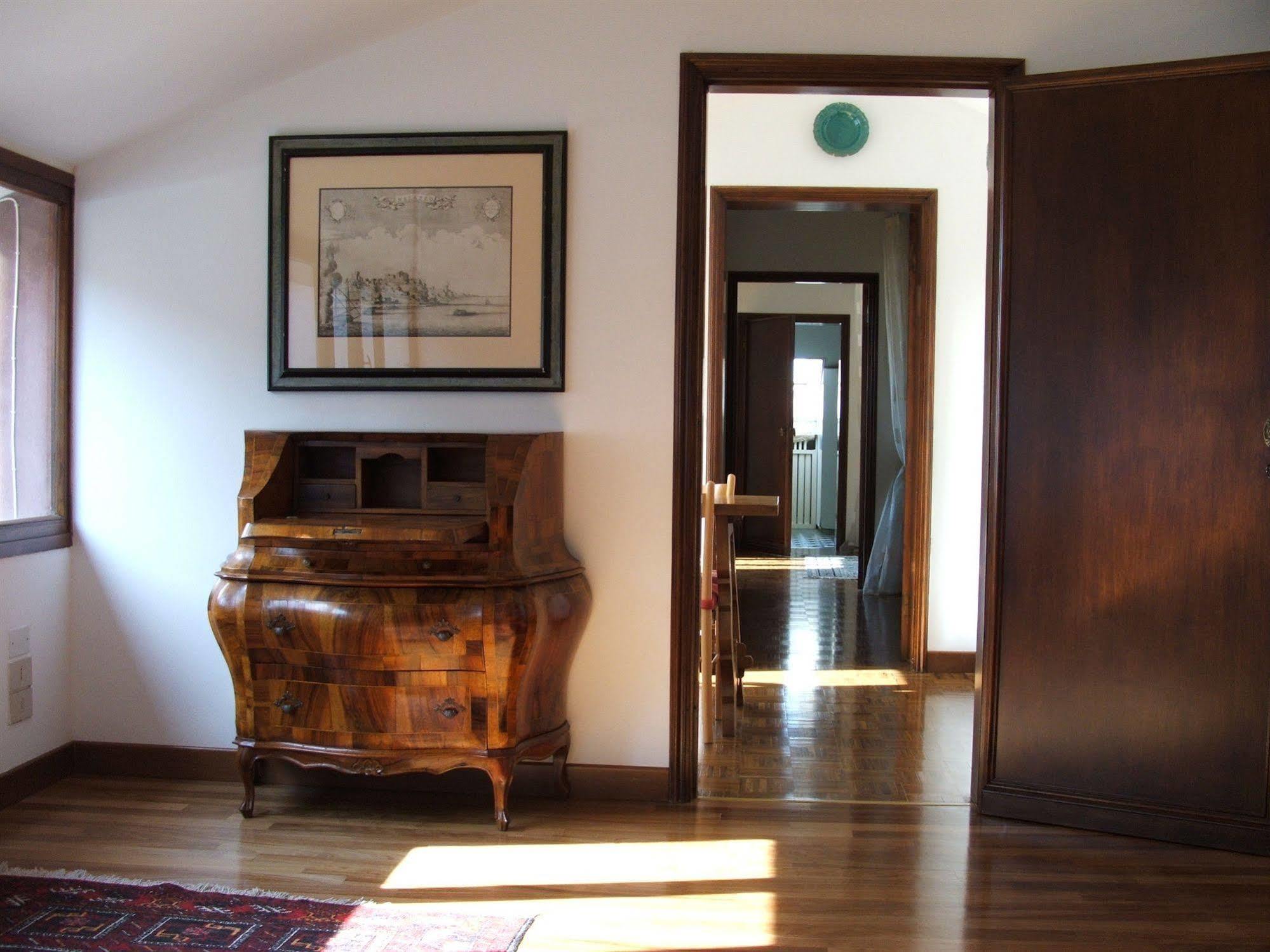 Appartamento Garden Ca' Rezzonico Venedig Exteriör bild